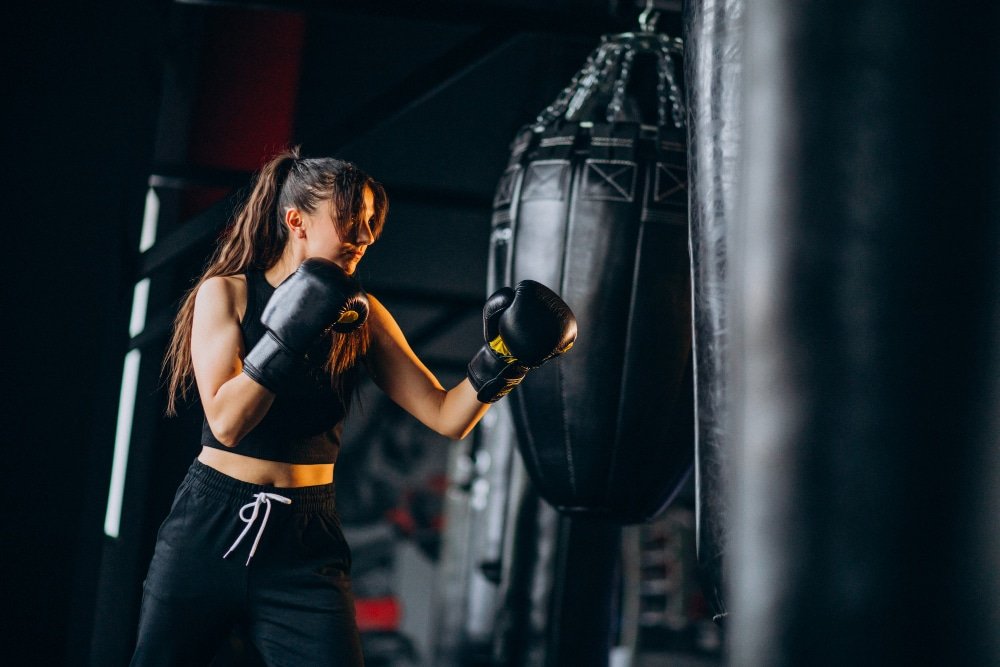 featured image for "How to Choose the Right Boxing Gloves for Fighting"